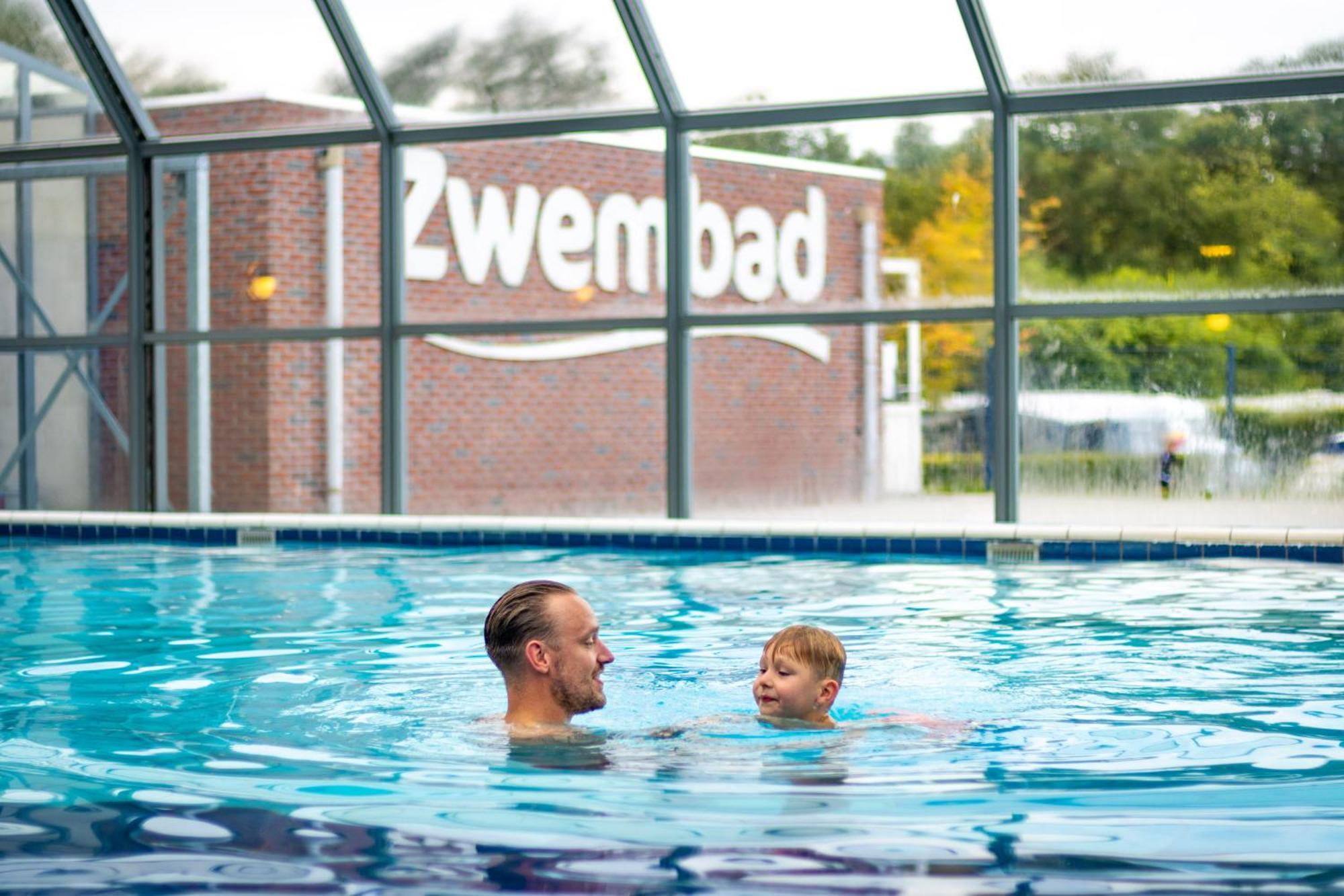 Familie vakantiepark Krieghuusbelten Raalte Buitenkant foto